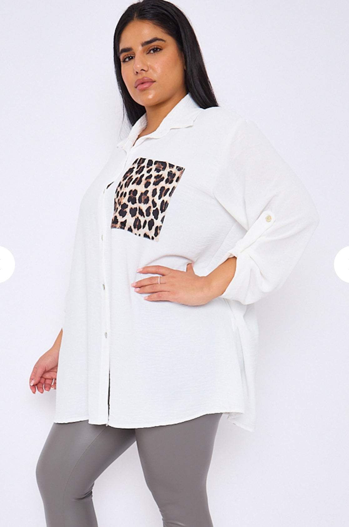 CURVE RANGE ‘Lisa’ Leopard Pocket Blouse
