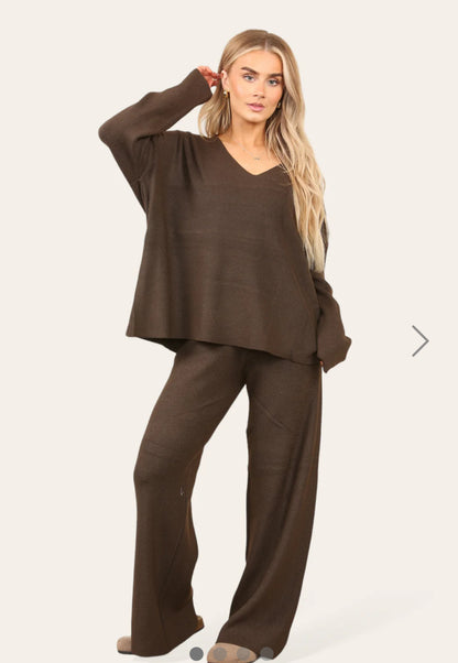 ‘Cara’ Brown V-Neck Loungewear