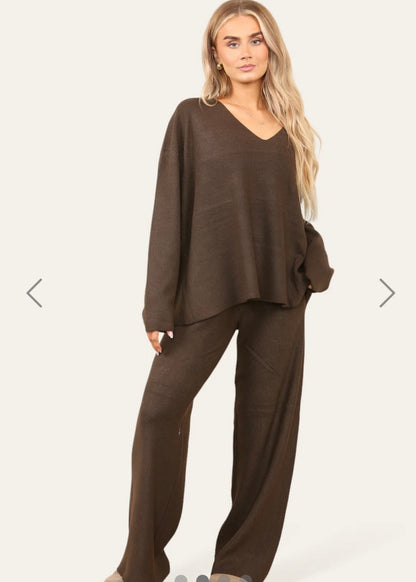 ‘Cara’ Brown V-Neck Loungewear