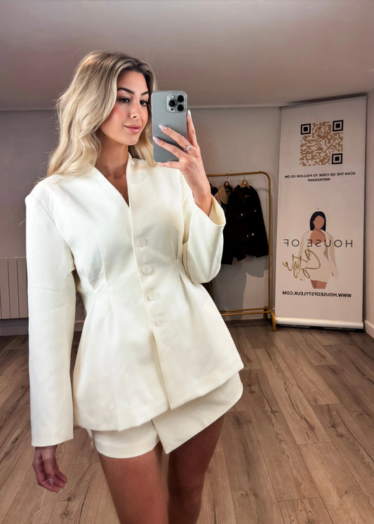 ‘Emily’ Pleated Waist Blazer