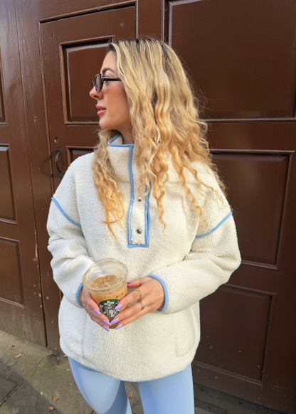 ‘Emilia’ Beige & Blue Fleece
